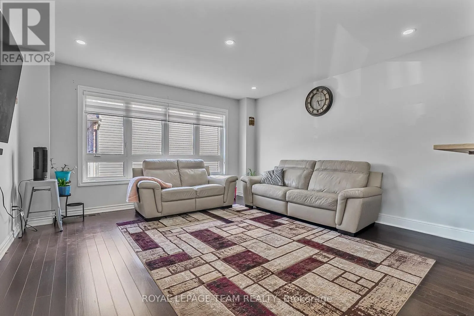 622 PARADE DRIVE