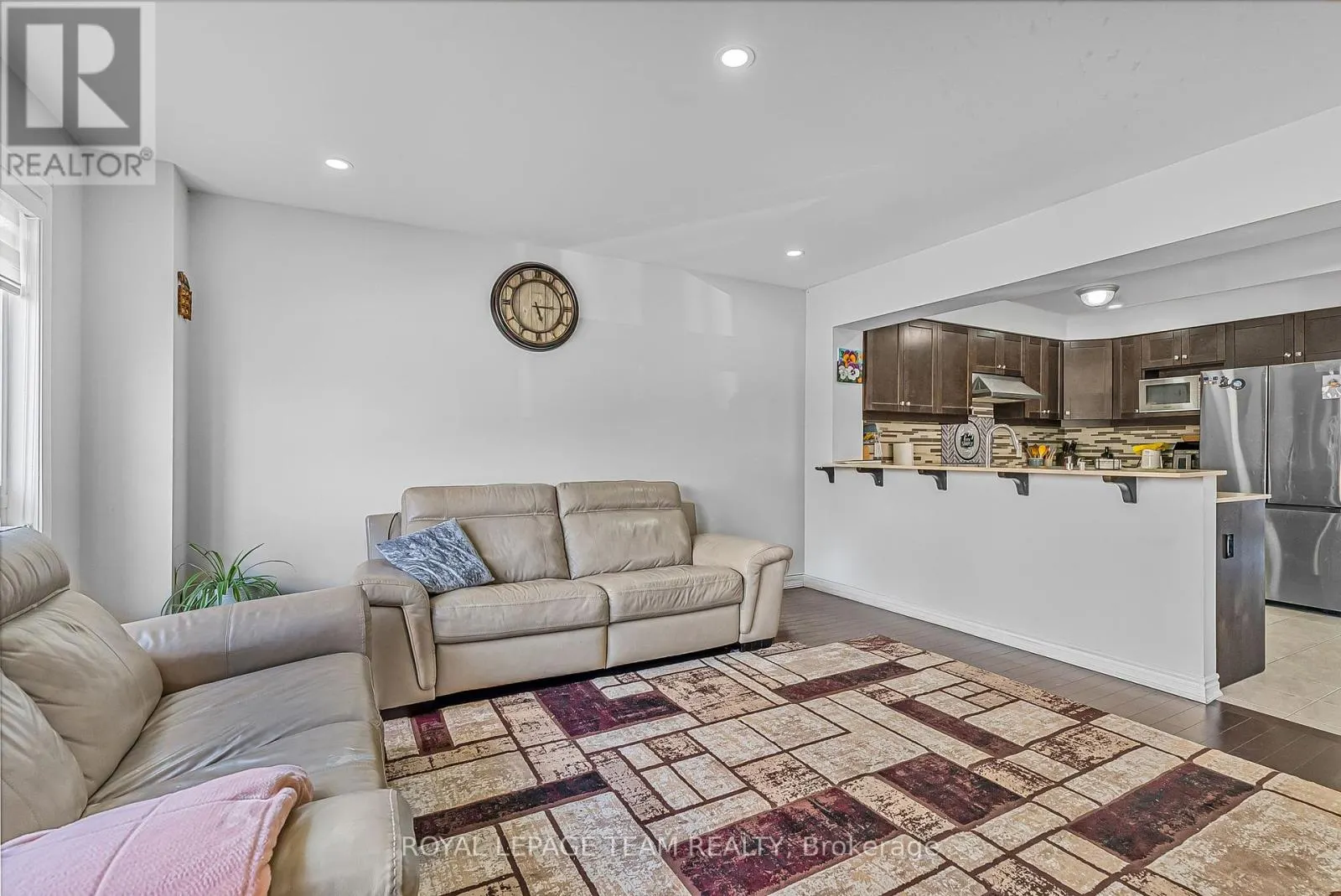 622 PARADE DRIVE