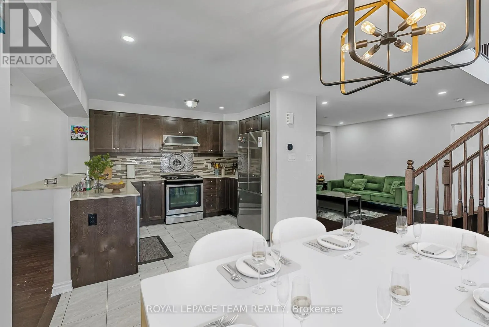 622 PARADE DRIVE