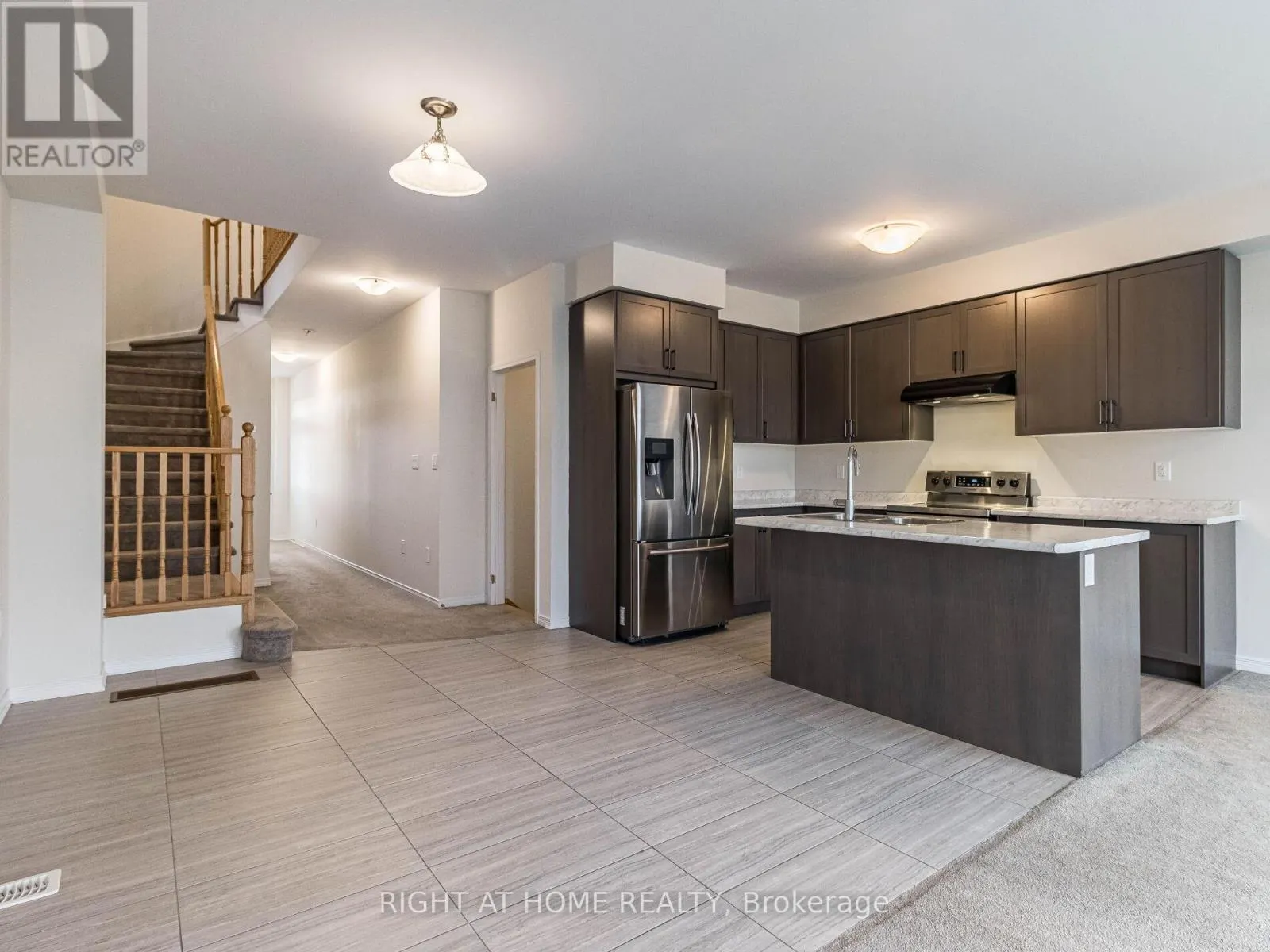 34 MACLACHLAN AVENUE