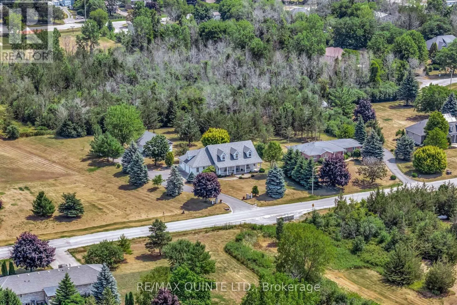 31 BAY BREEZE STREET