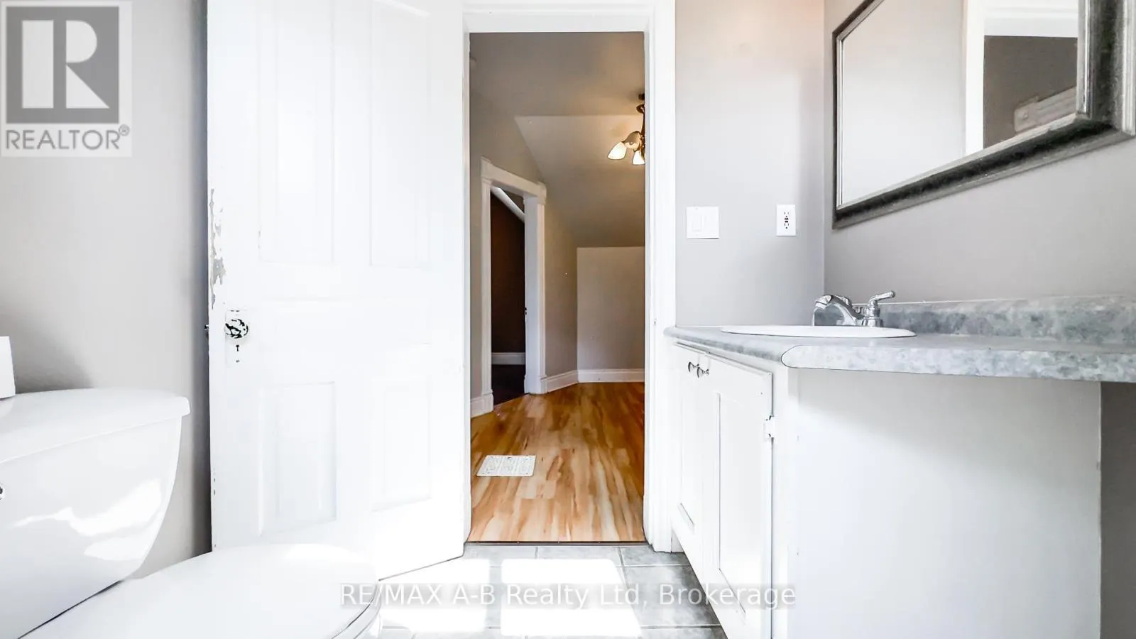 193 WATER STREET S