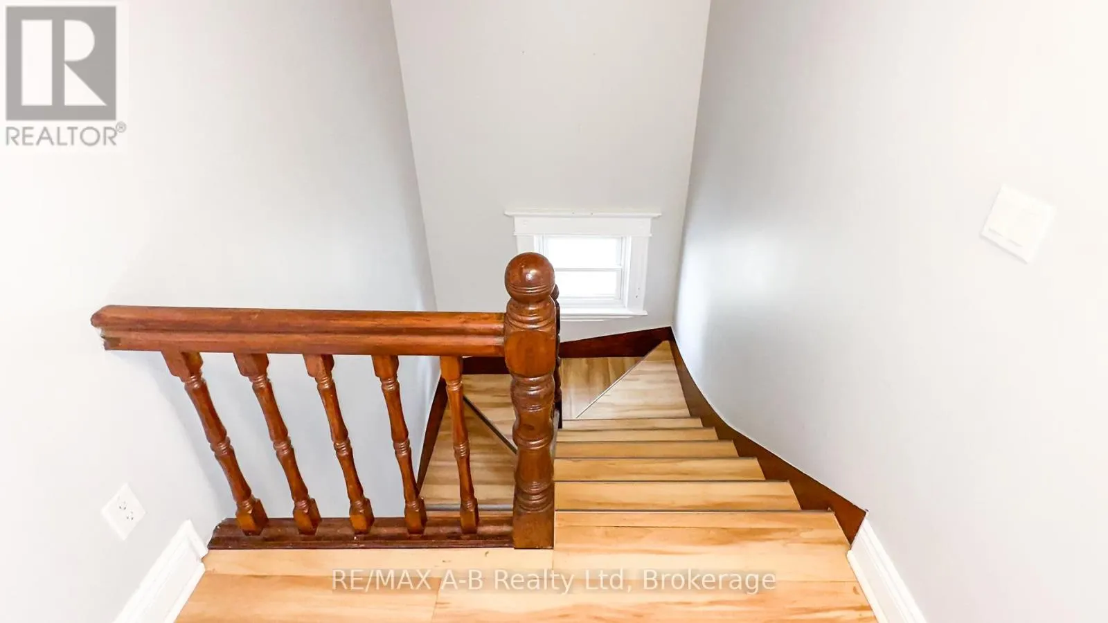 193 WATER STREET S