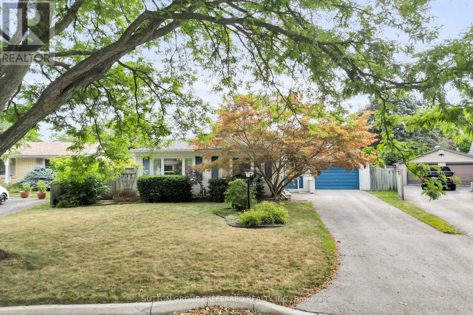 56 TWEED CRESCENT