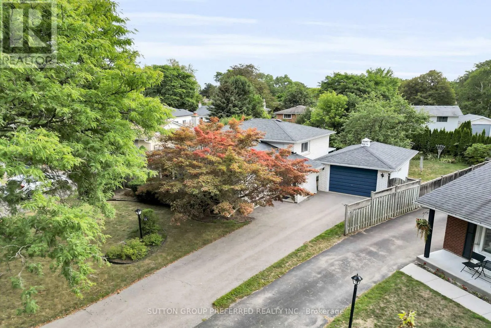 56 TWEED CRESCENT