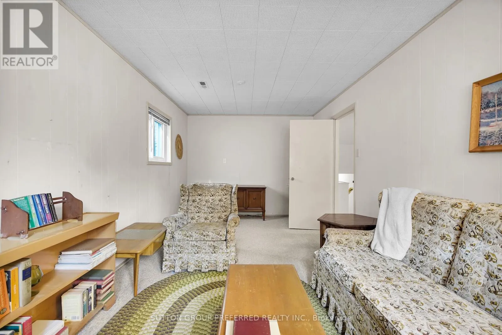 56 TWEED CRESCENT
