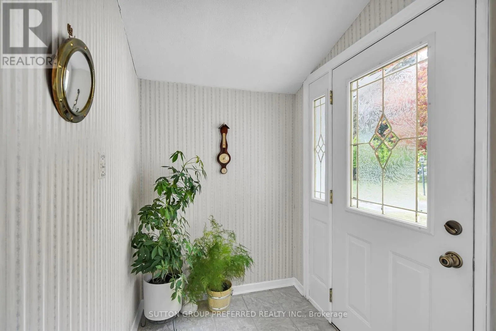 56 TWEED CRESCENT