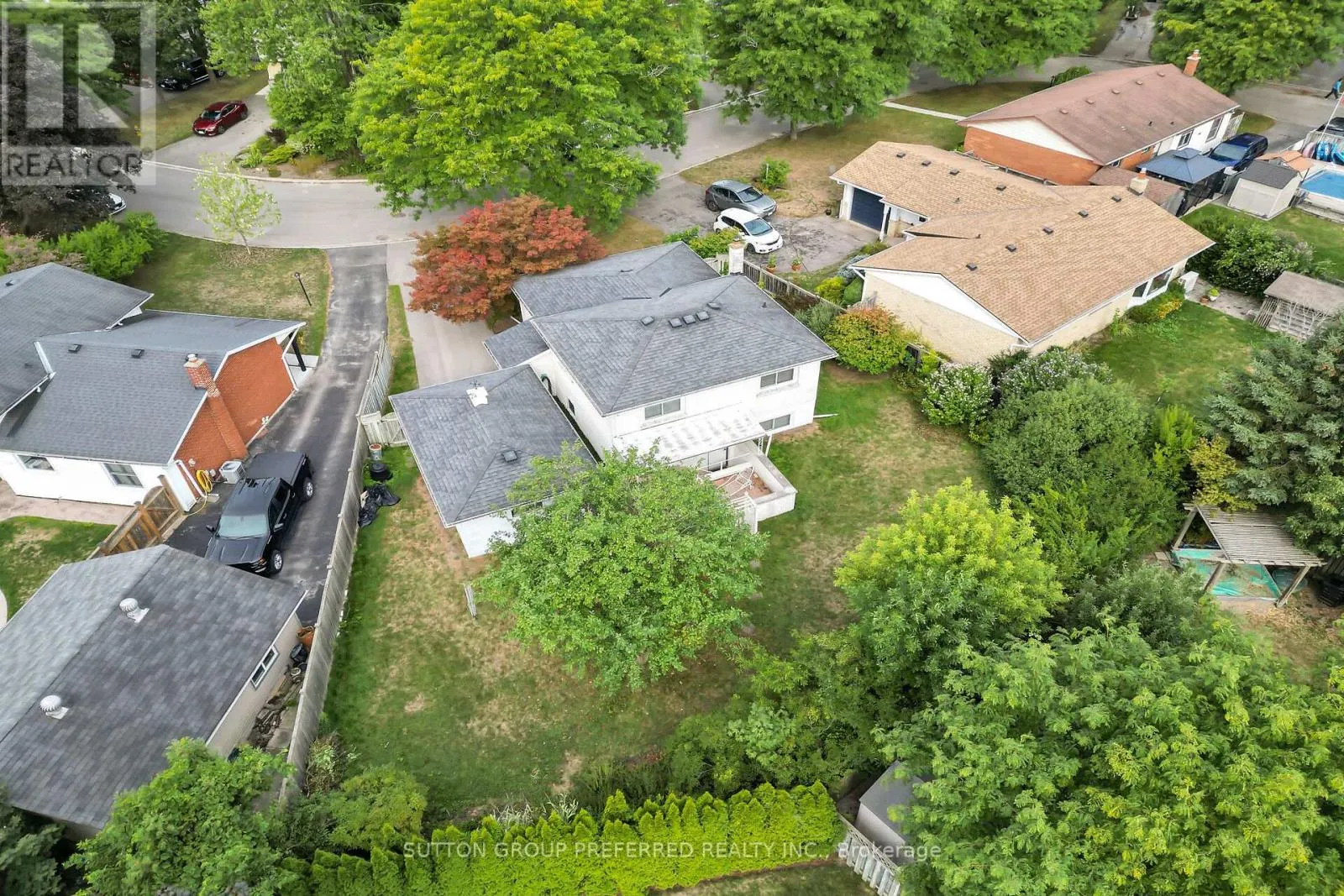 56 TWEED CRESCENT