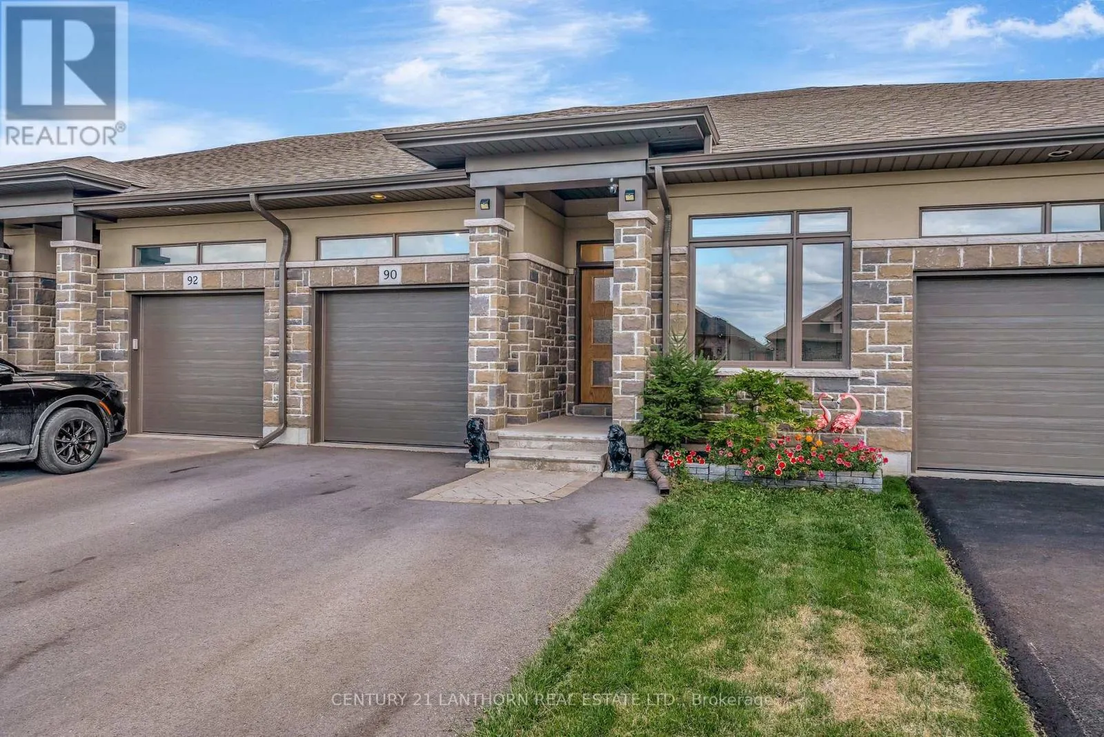 90 COVINGTON CRESCENT