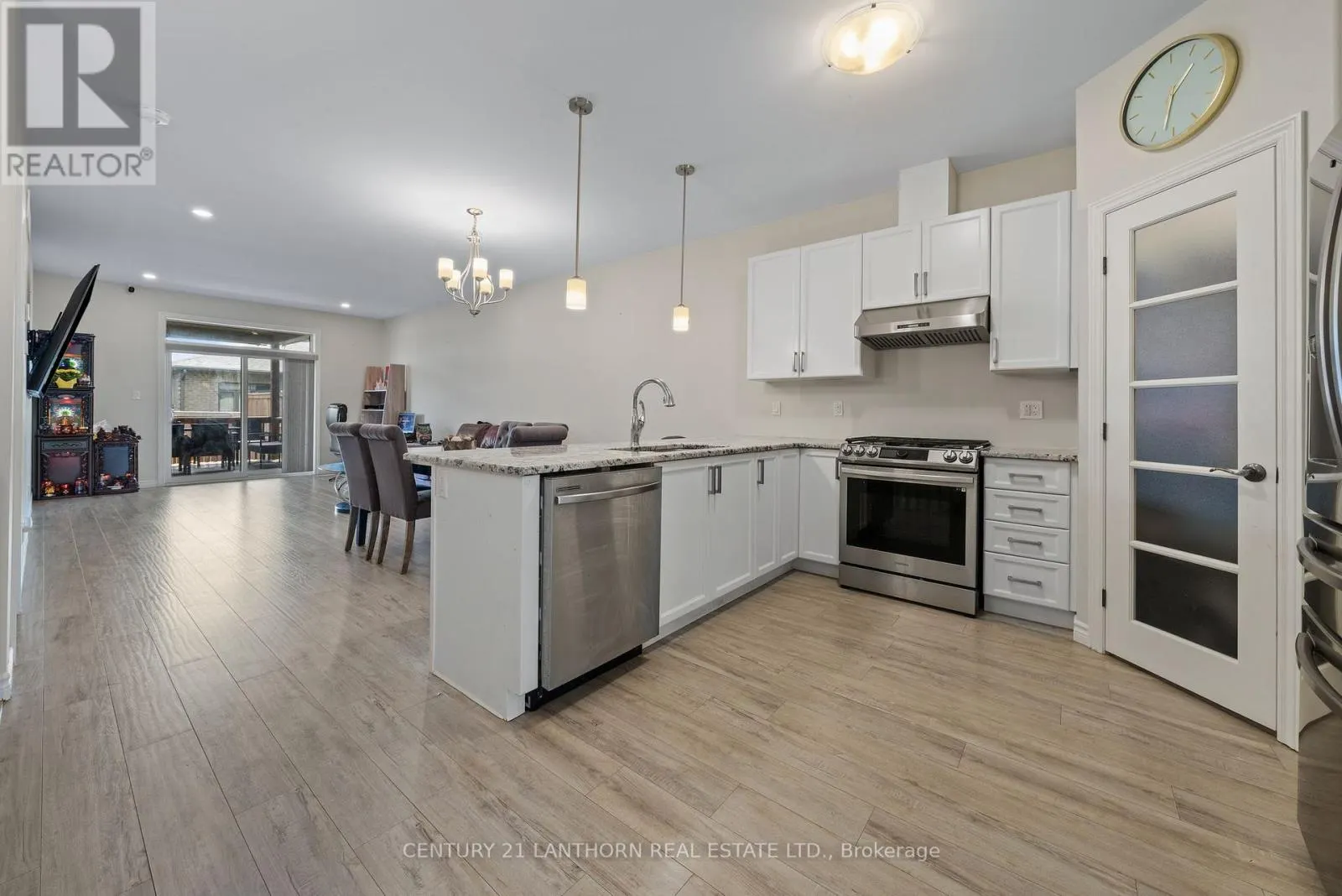 90 COVINGTON CRESCENT