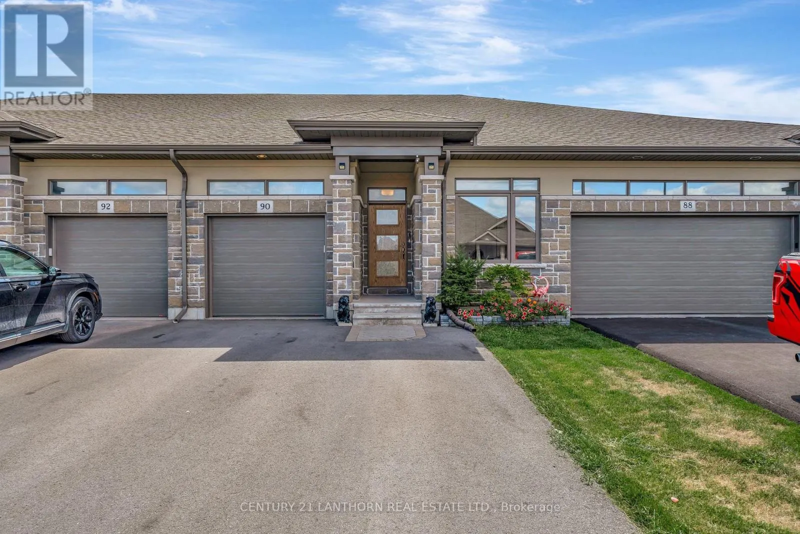 90 COVINGTON CRESCENT