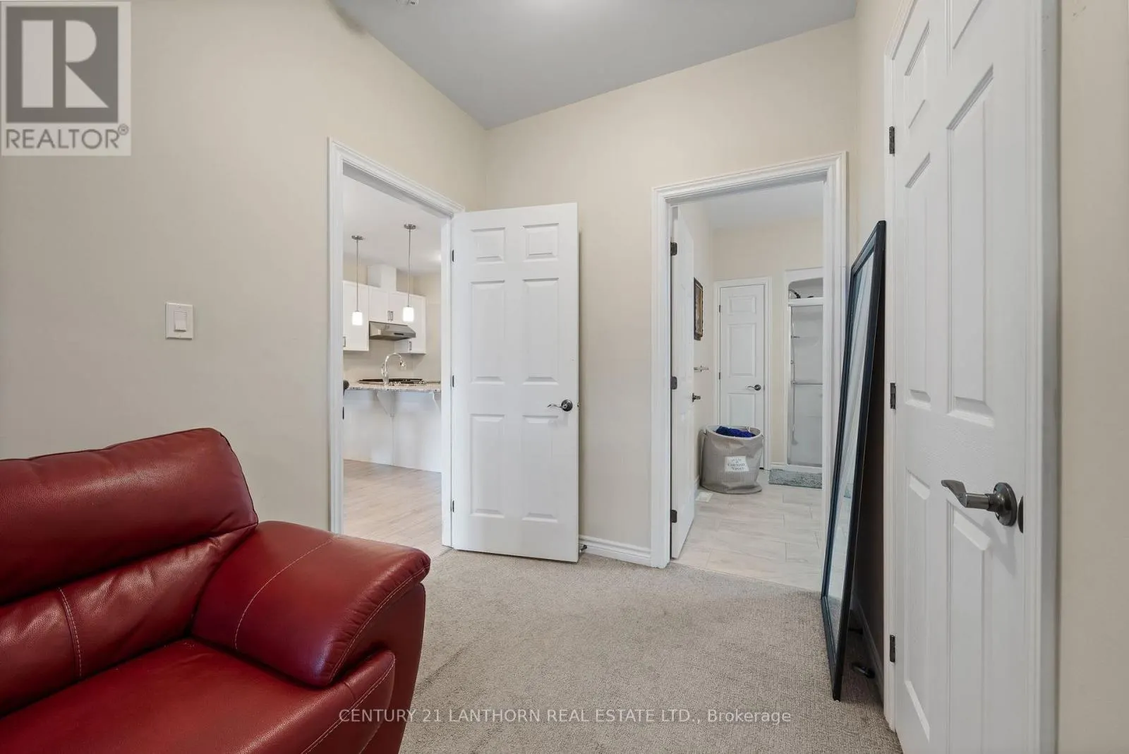 90 COVINGTON CRESCENT