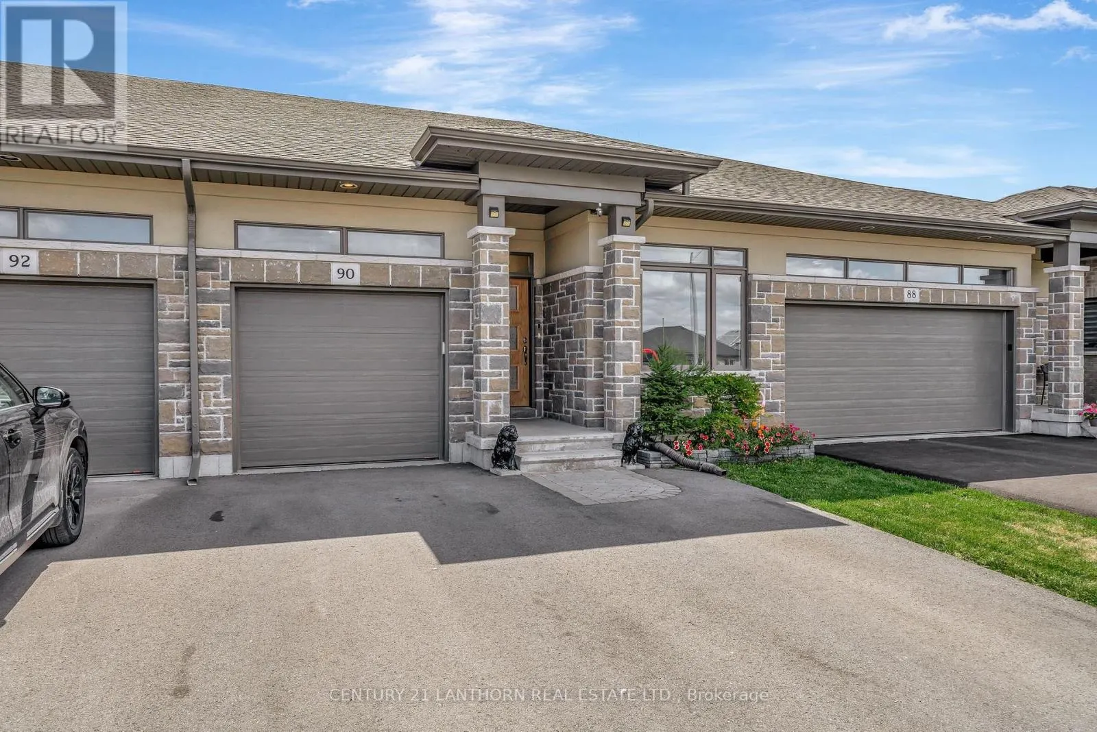 90 COVINGTON CRESCENT