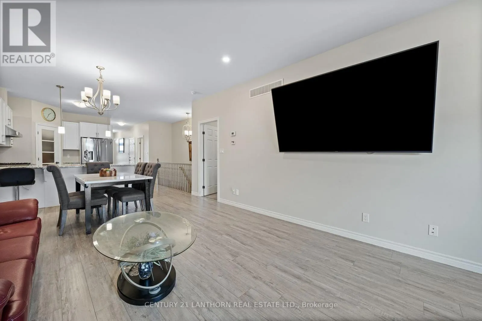 90 COVINGTON CRESCENT