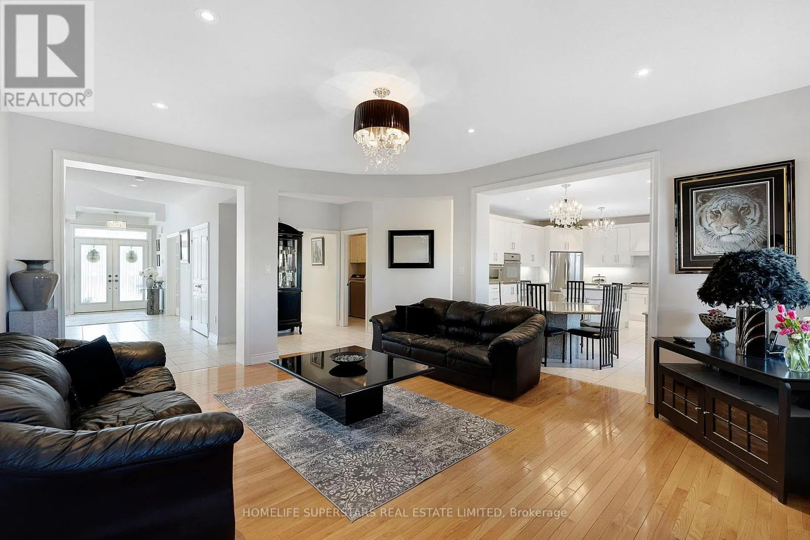 44 ORCHARD DRIVE
