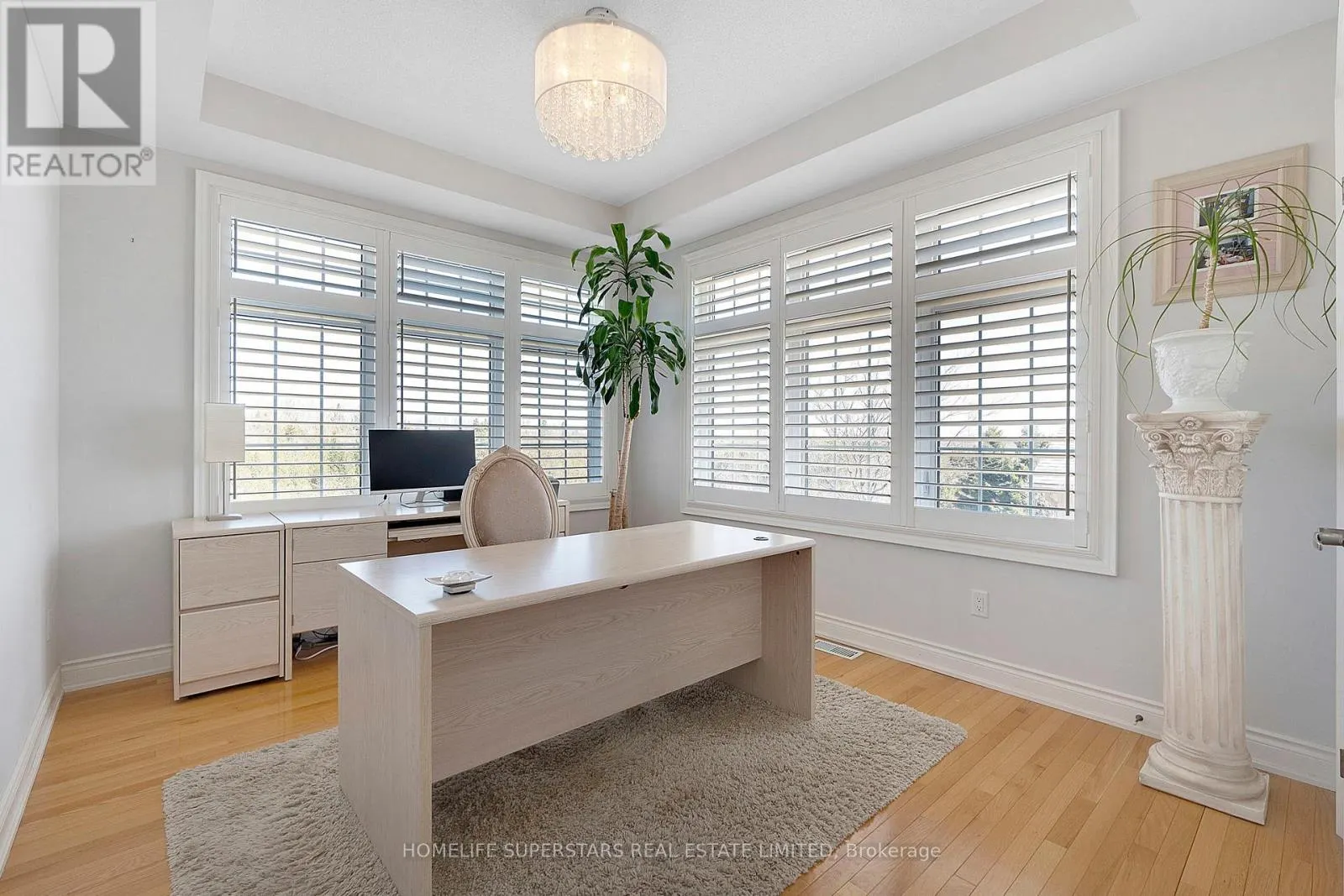 44 ORCHARD DRIVE