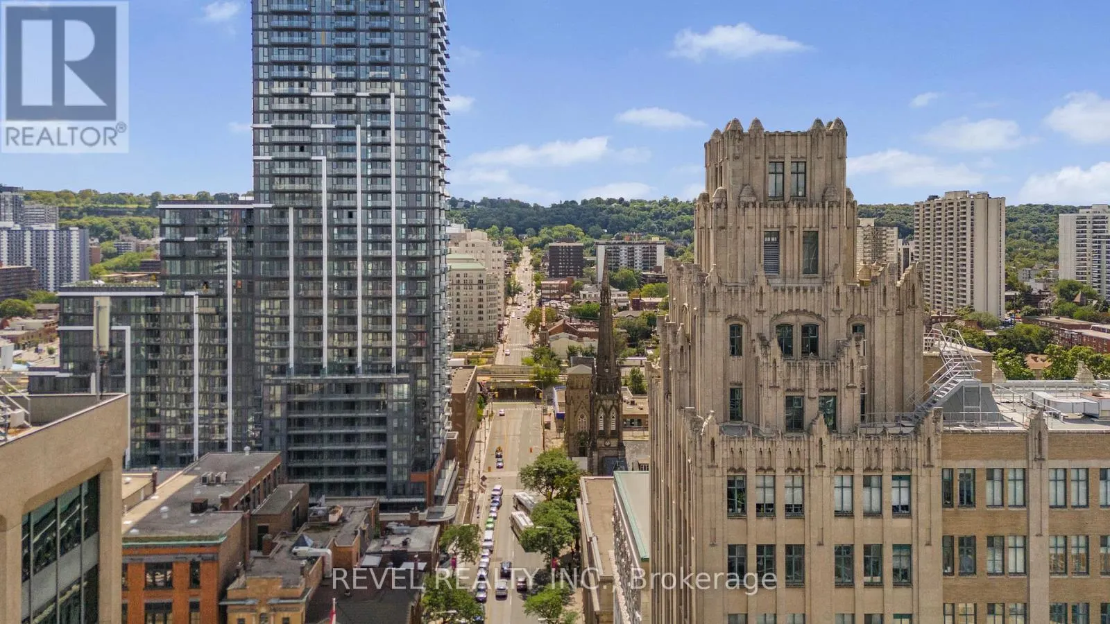 803 - 36 JAMES STREET S