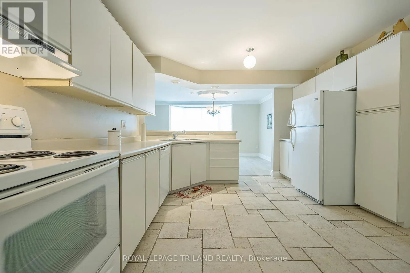 601 - 500 TALBOT STREET, #601