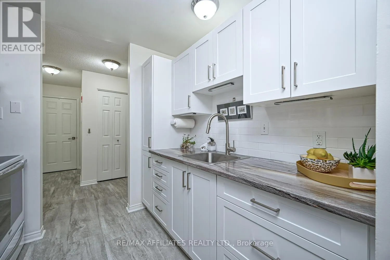 201 - 10 ARMSTRONG DRIVE