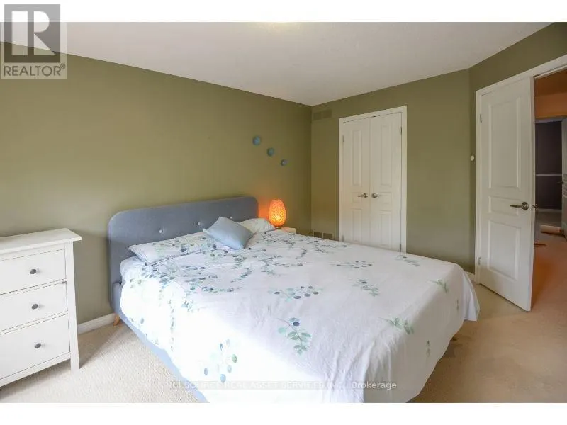 25 SADDLESMITH CIRCLE