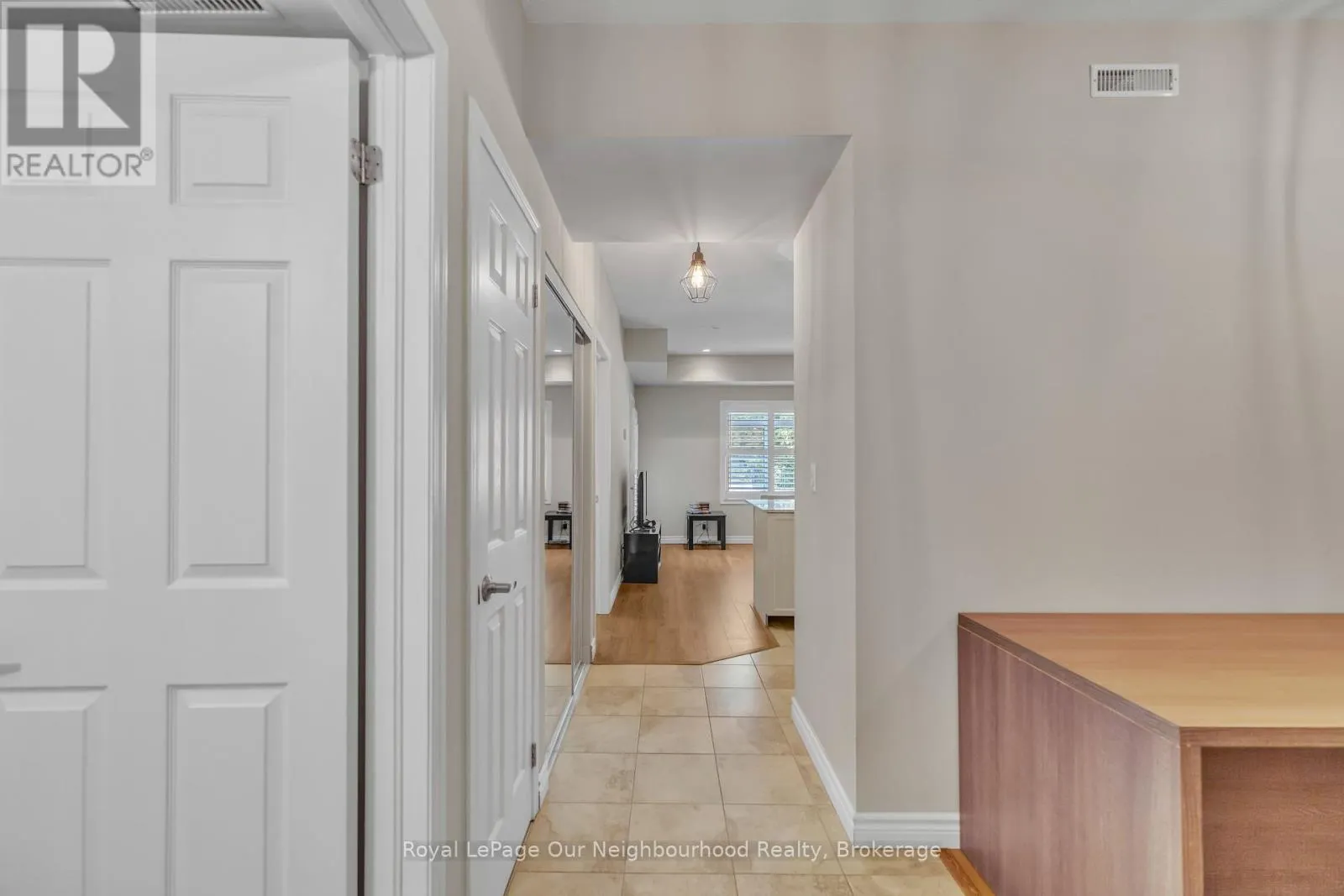 204 - 50 MILL STREET N, #204