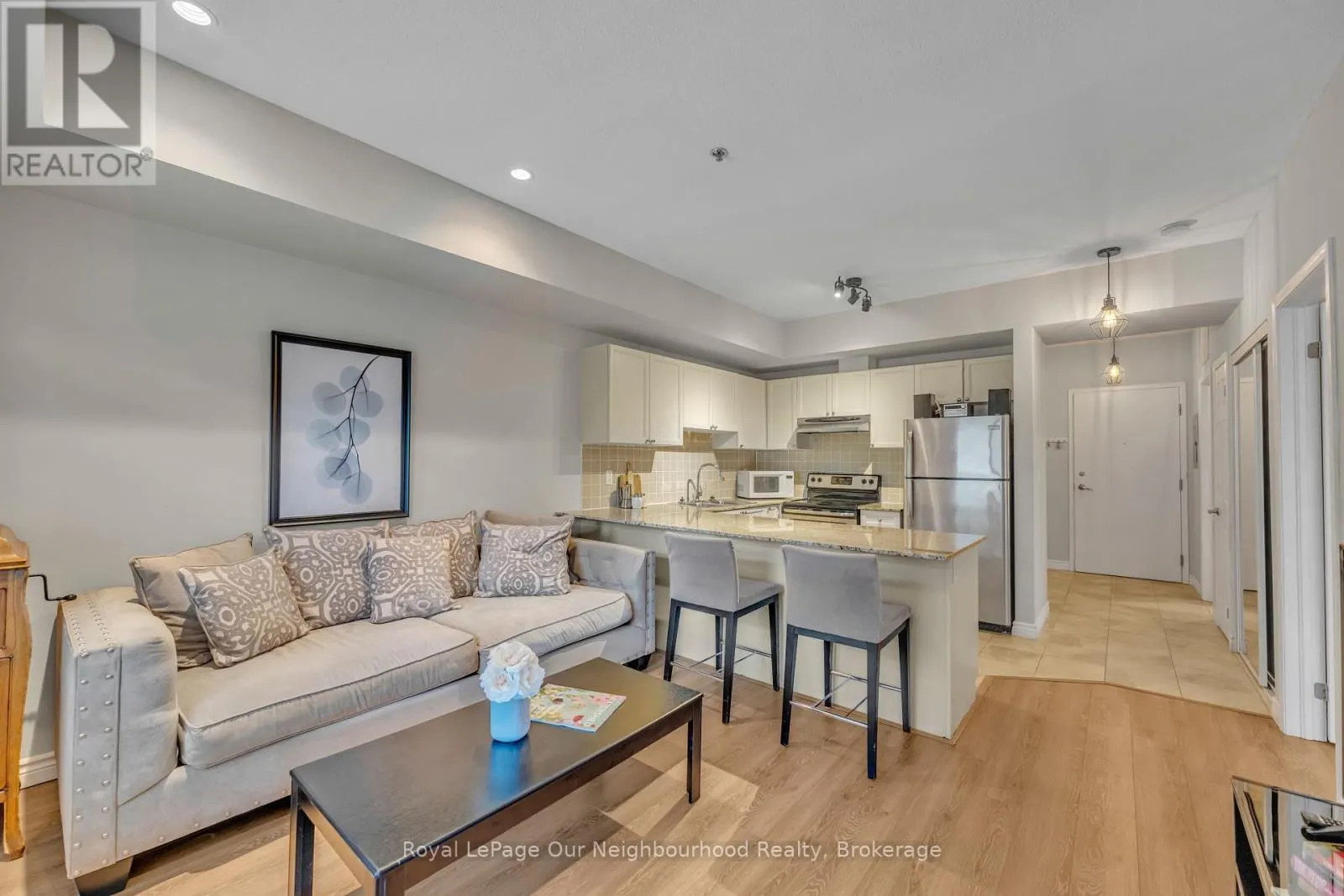 204 - 50 MILL STREET N, #204