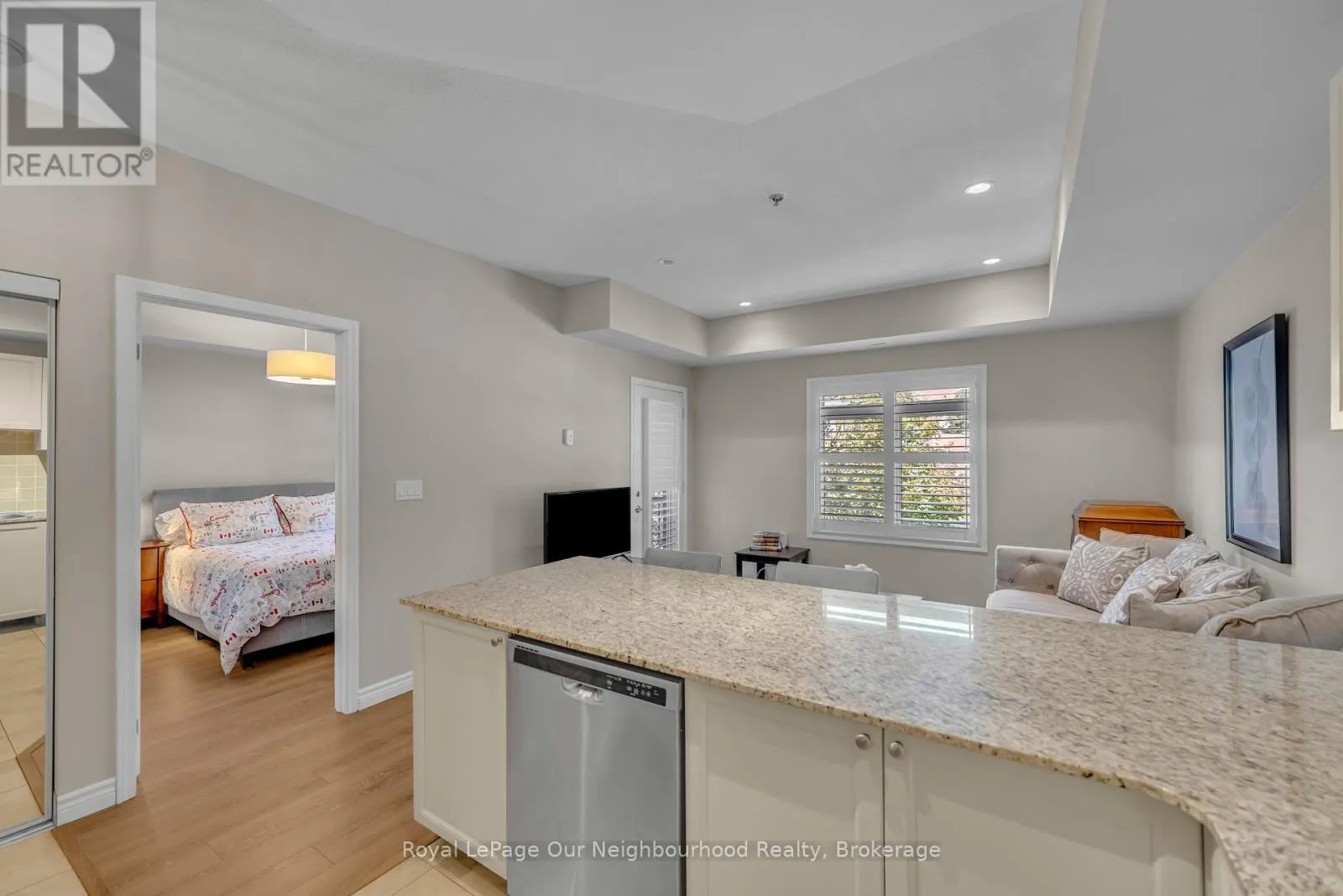 204 - 50 MILL STREET N, #204
