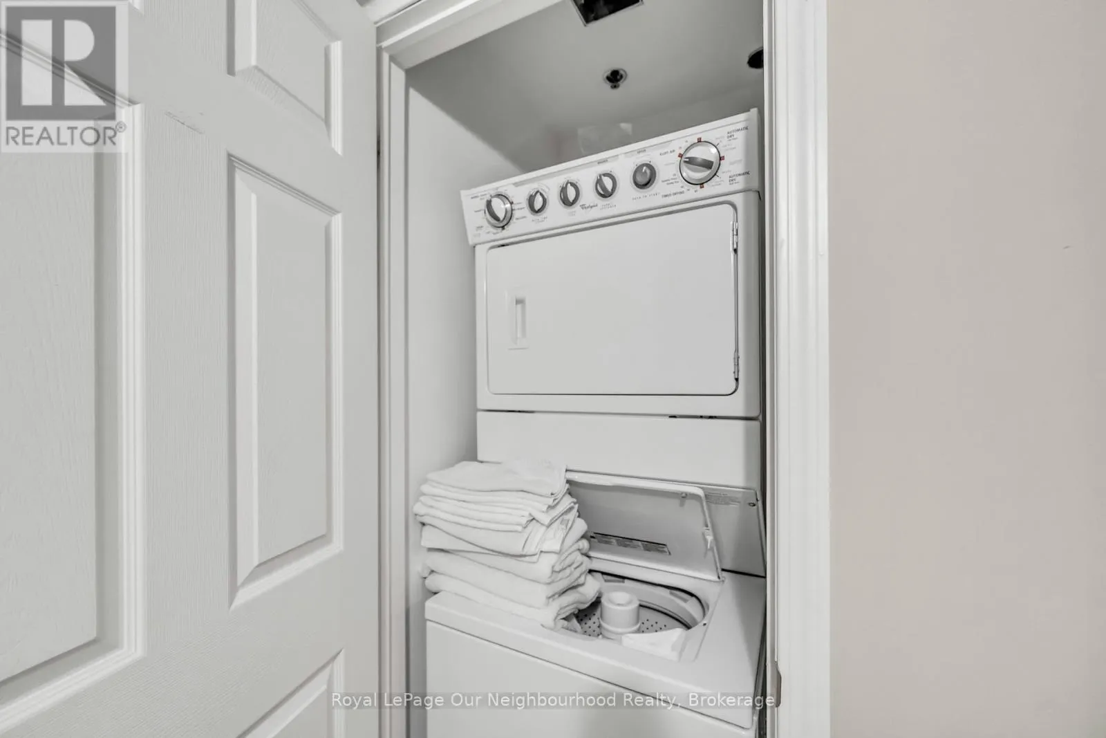 204 - 50 MILL STREET N, #204