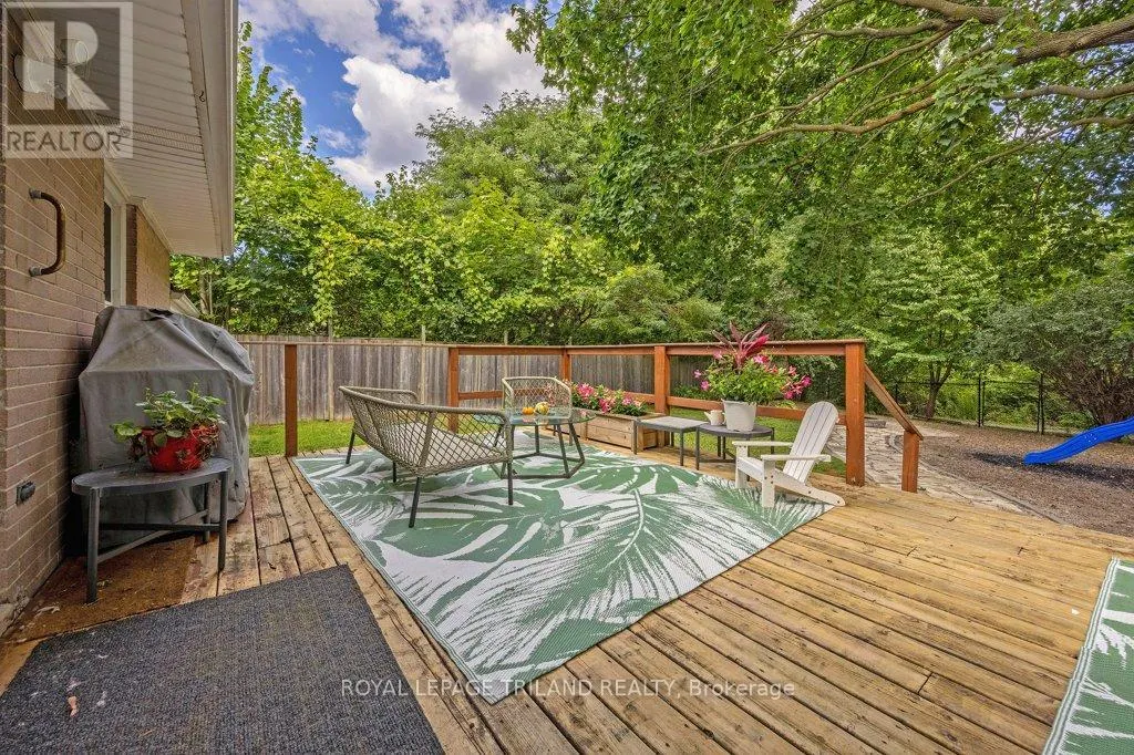 426 BEACHWOOD AVENUE