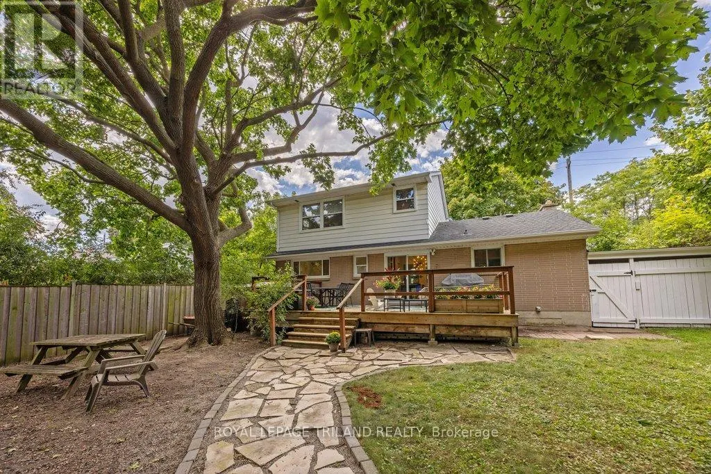 426 BEACHWOOD AVENUE