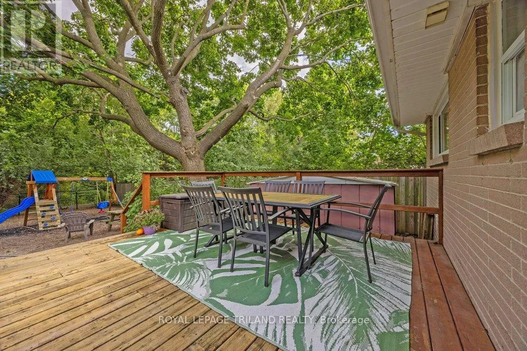 426 BEACHWOOD AVENUE
