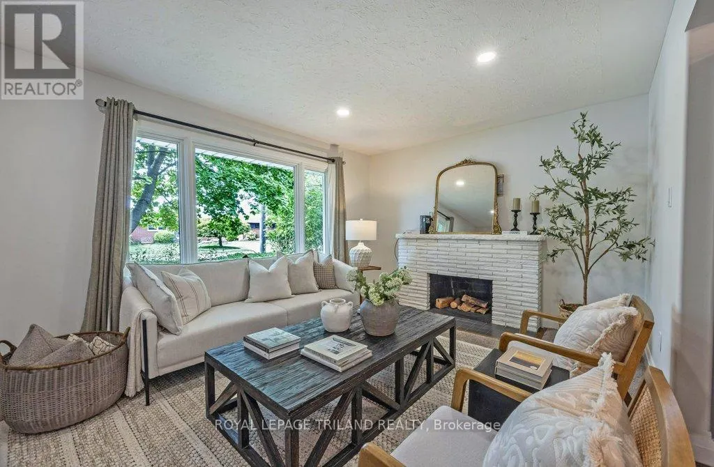 426 BEACHWOOD AVENUE