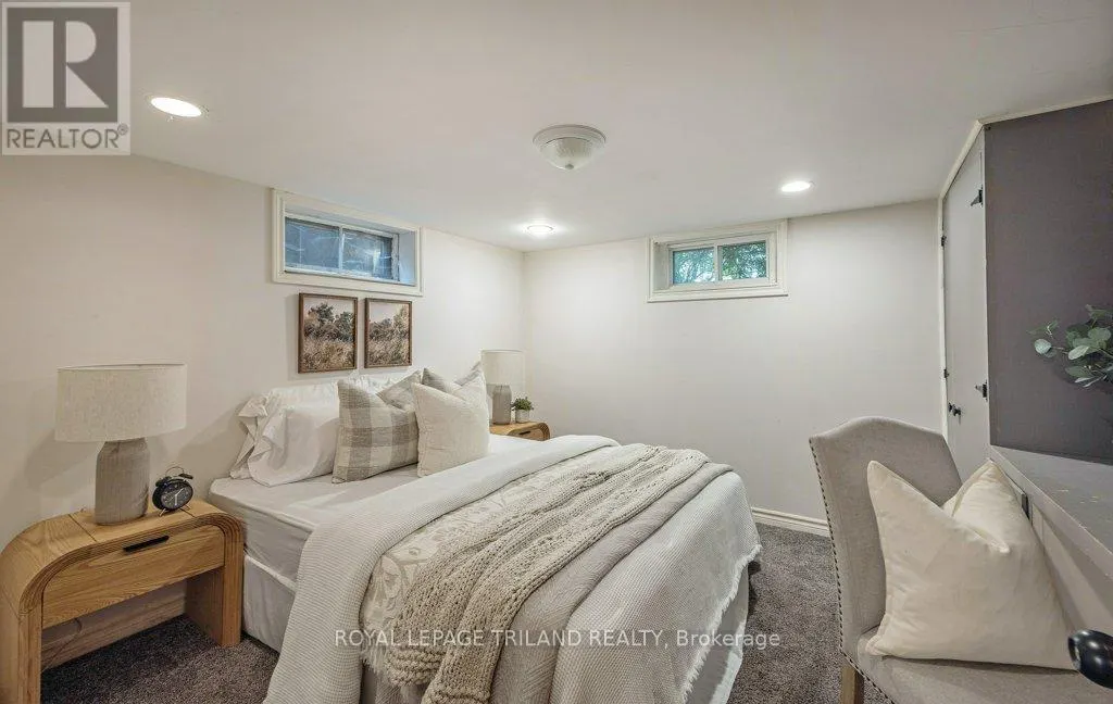 426 BEACHWOOD AVENUE