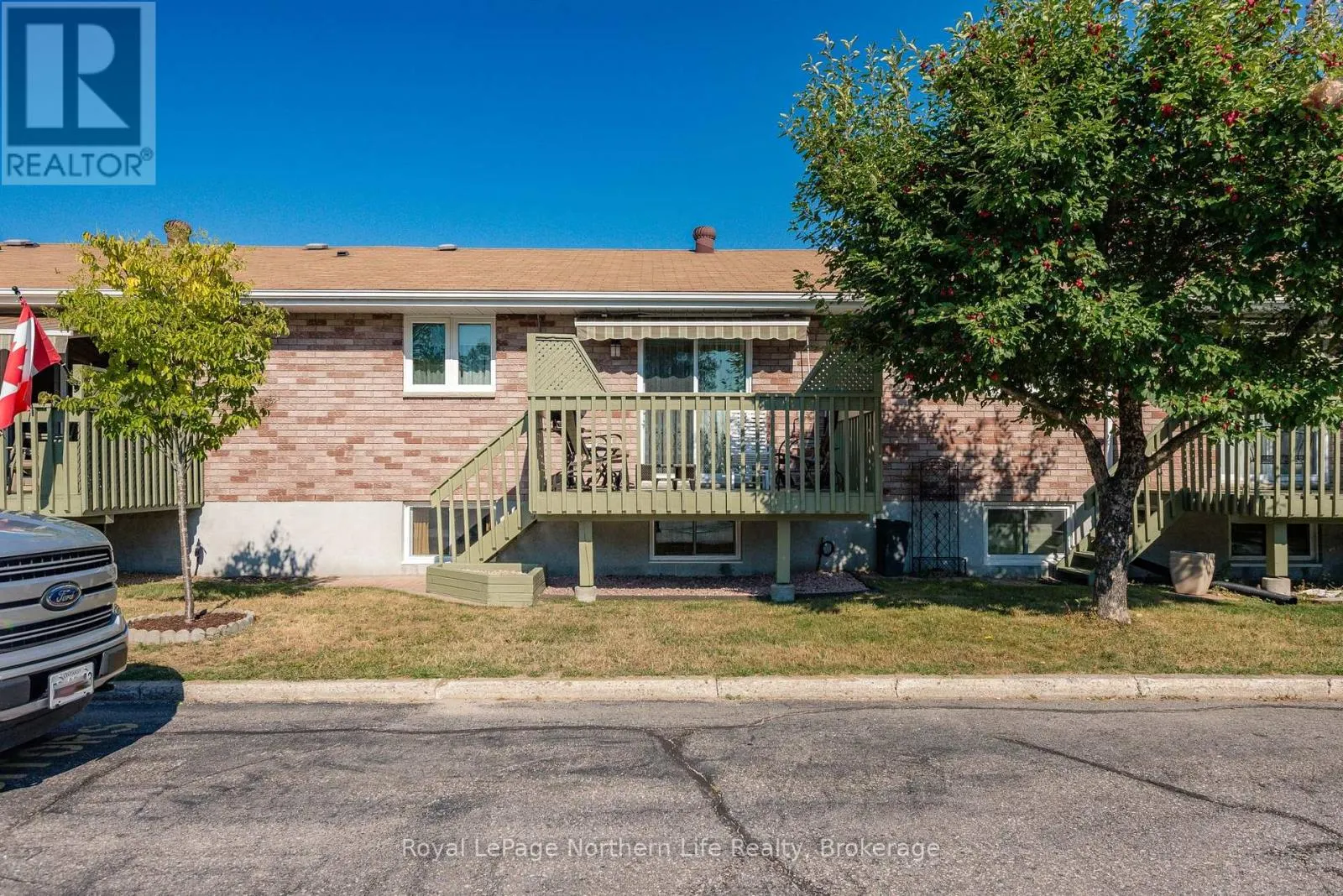 22 - 624 LAKESHORE DRIVE, #22