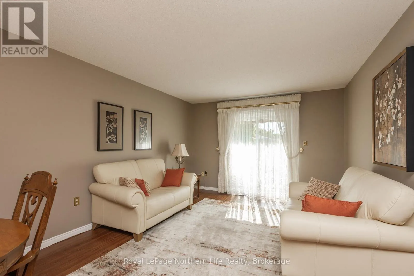 22 - 624 LAKESHORE DRIVE, #22
