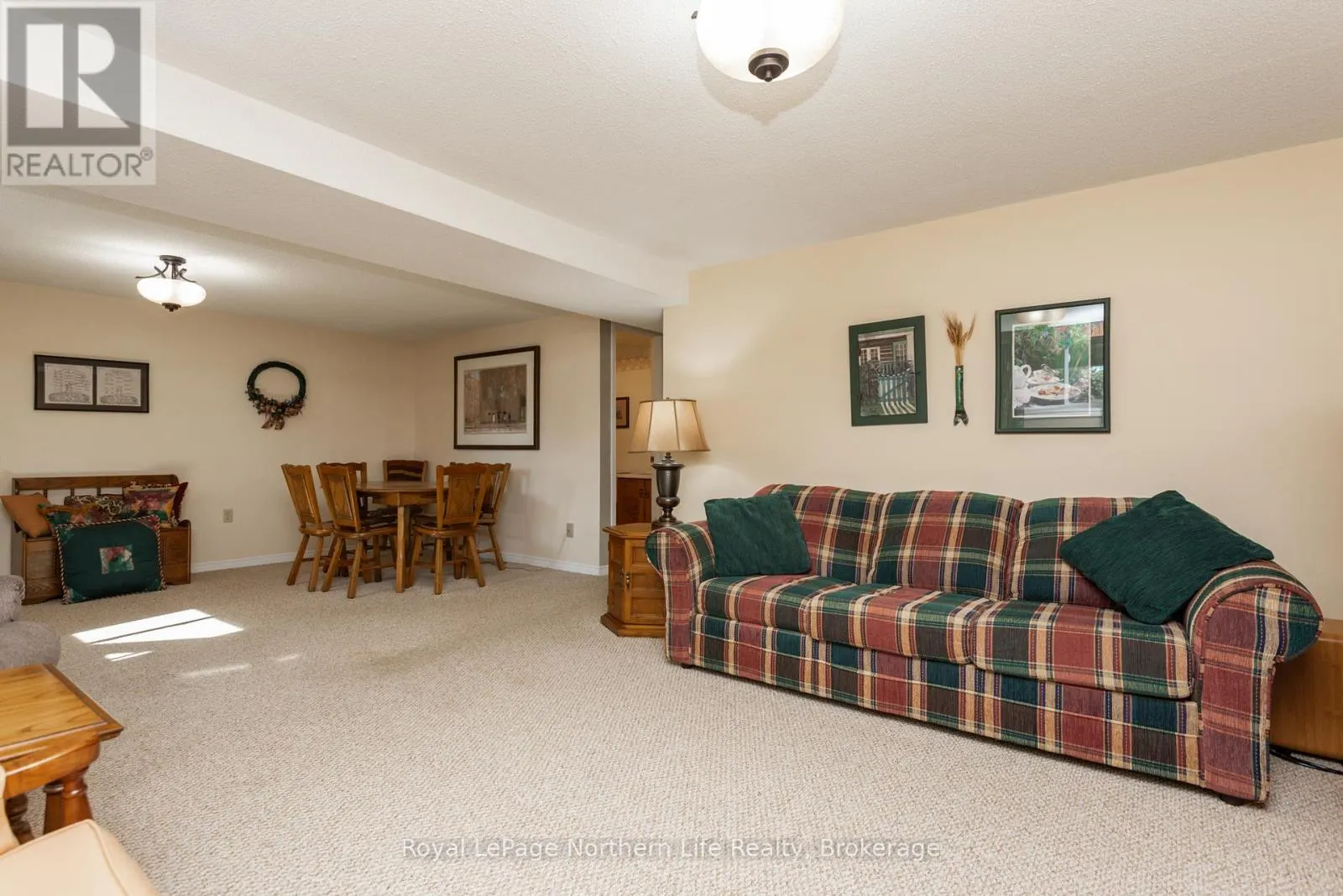 22 - 624 LAKESHORE DRIVE, #22