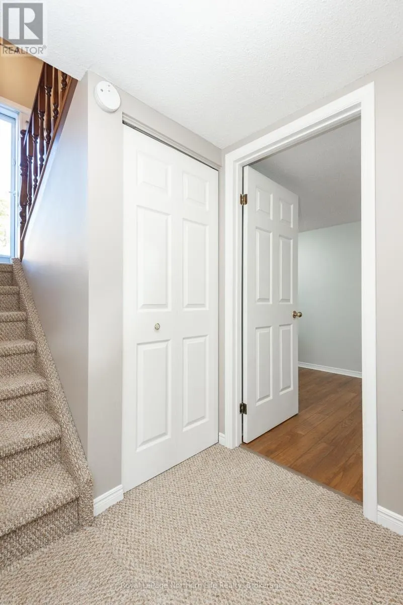 22 - 624 LAKESHORE DRIVE, #22