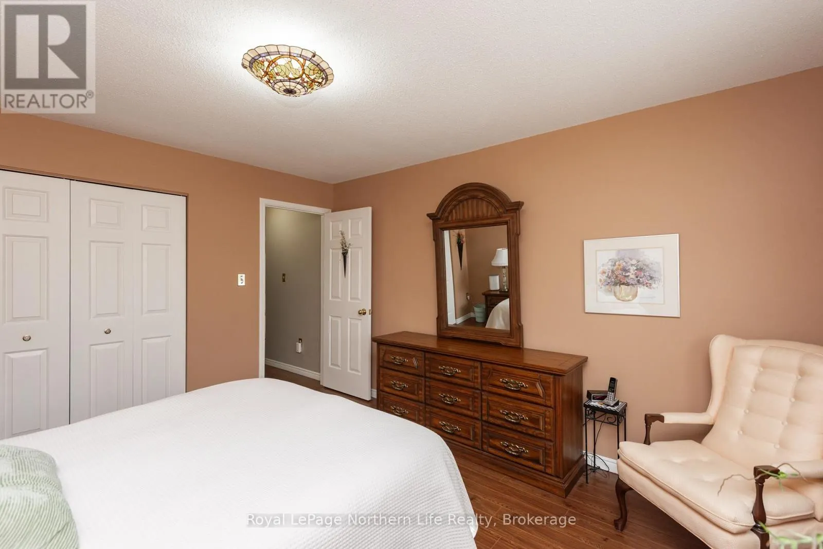 22 - 624 LAKESHORE DRIVE, #22