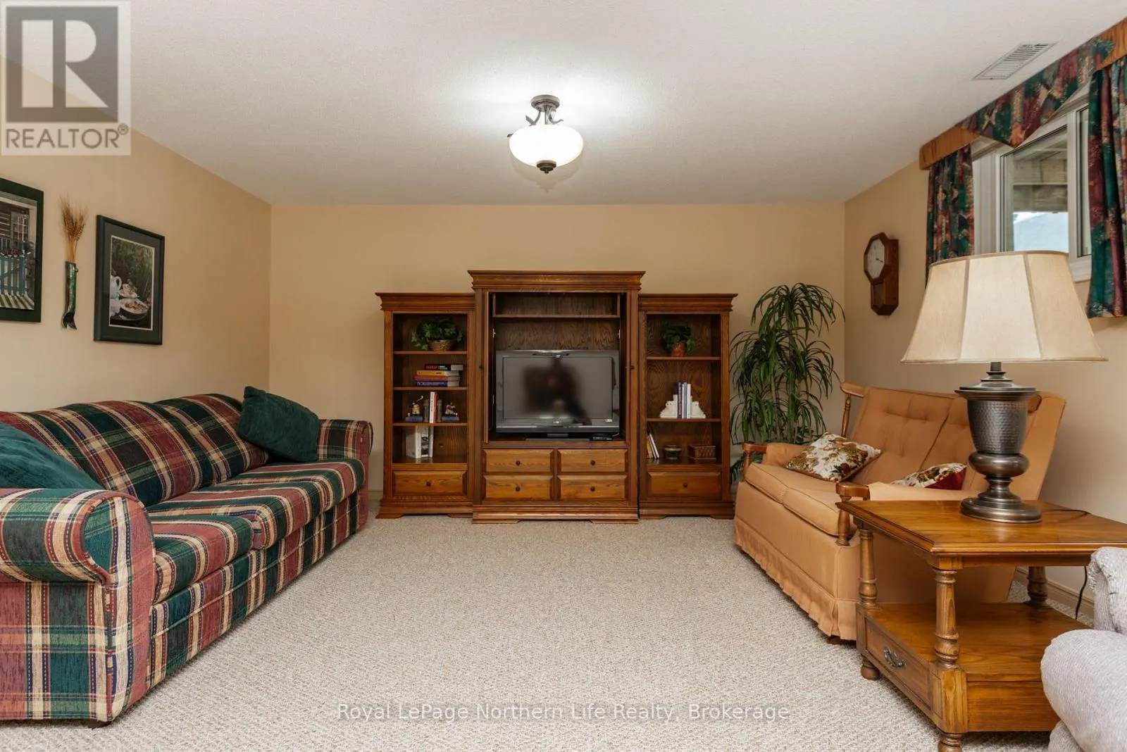 22 - 624 LAKESHORE DRIVE, #22