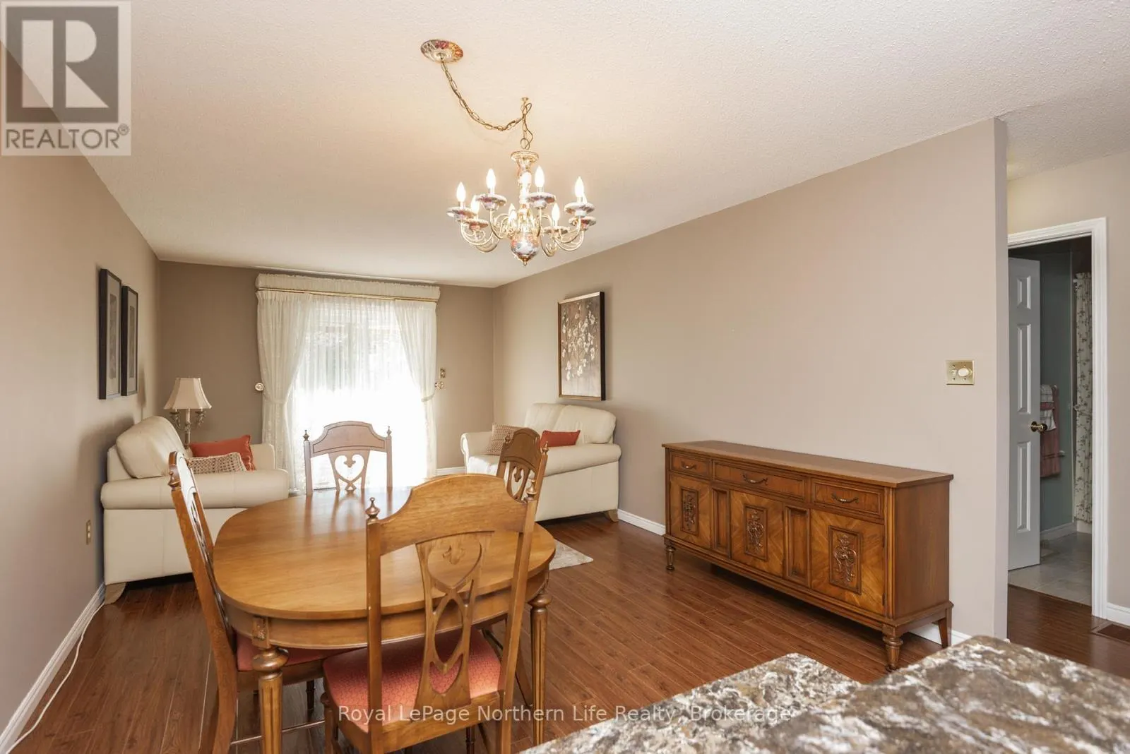 22 - 624 LAKESHORE DRIVE, #22