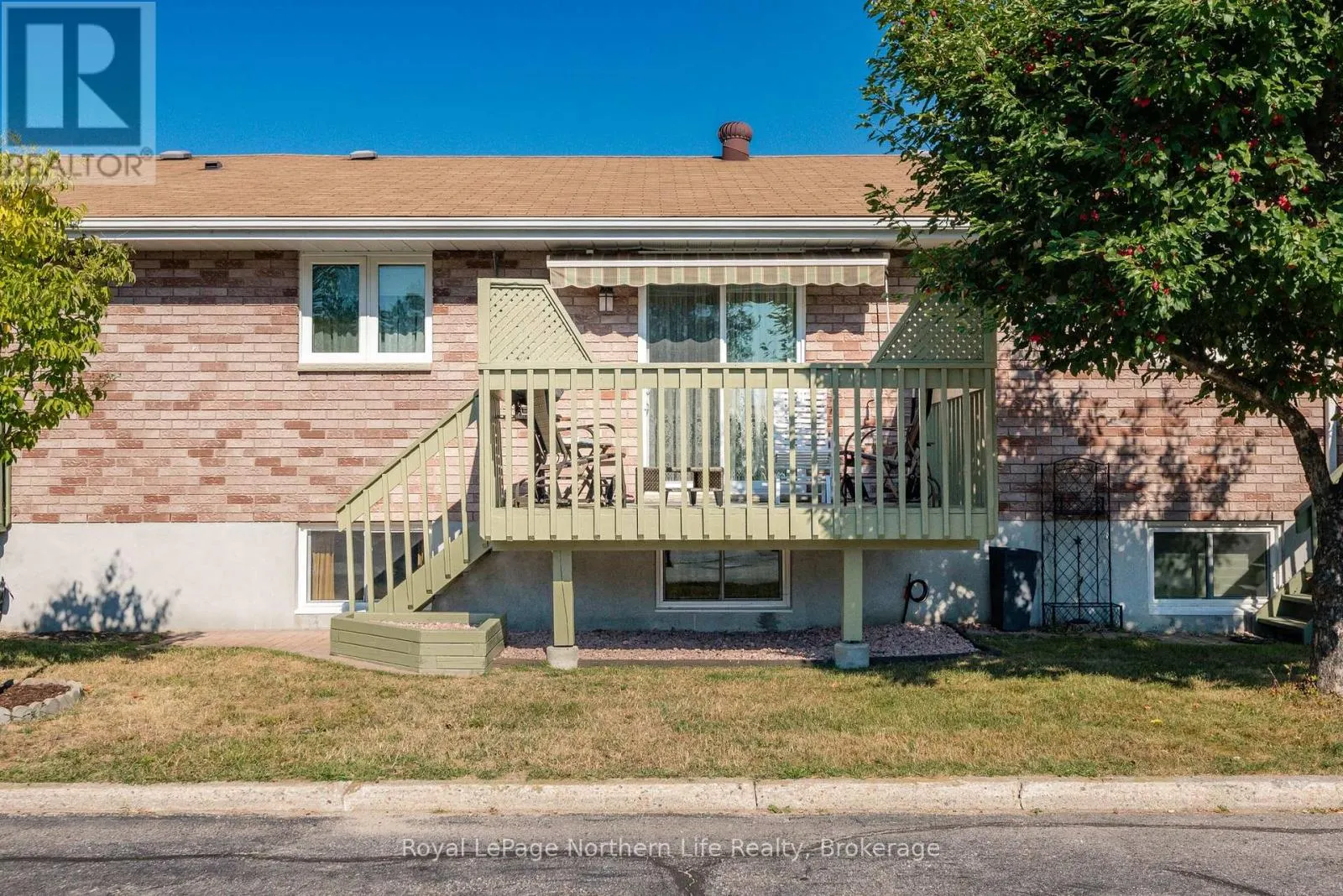 22 - 624 LAKESHORE DRIVE, #22