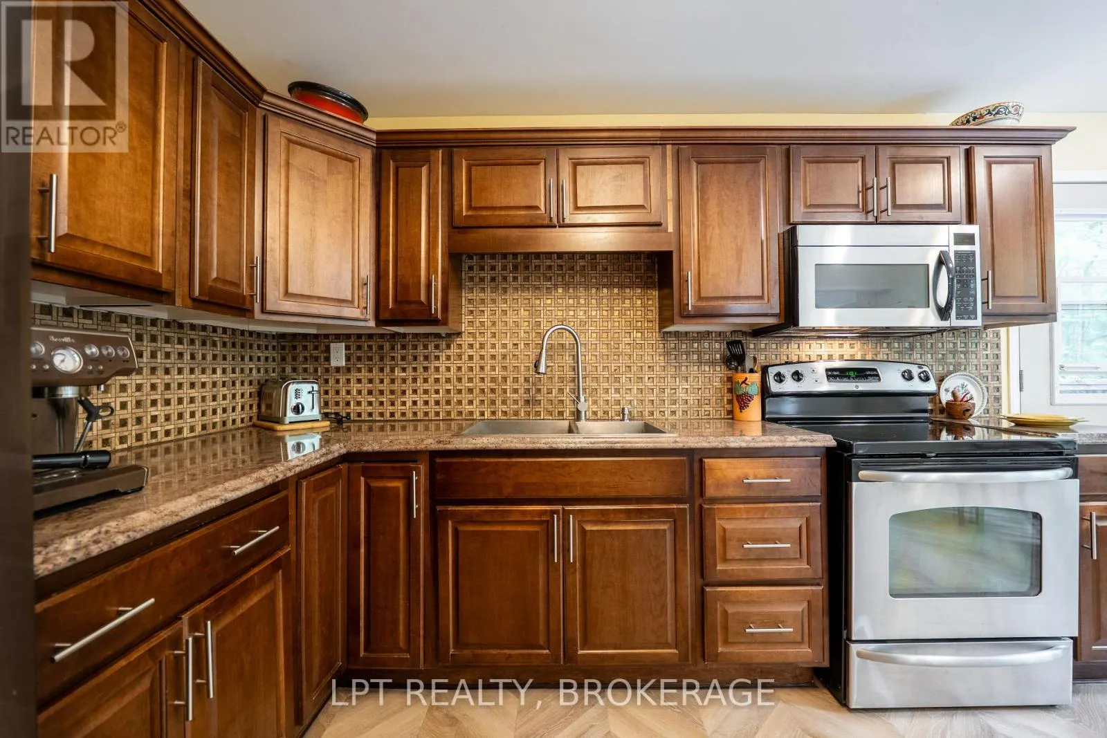 331 MAPLE GROVE LANE