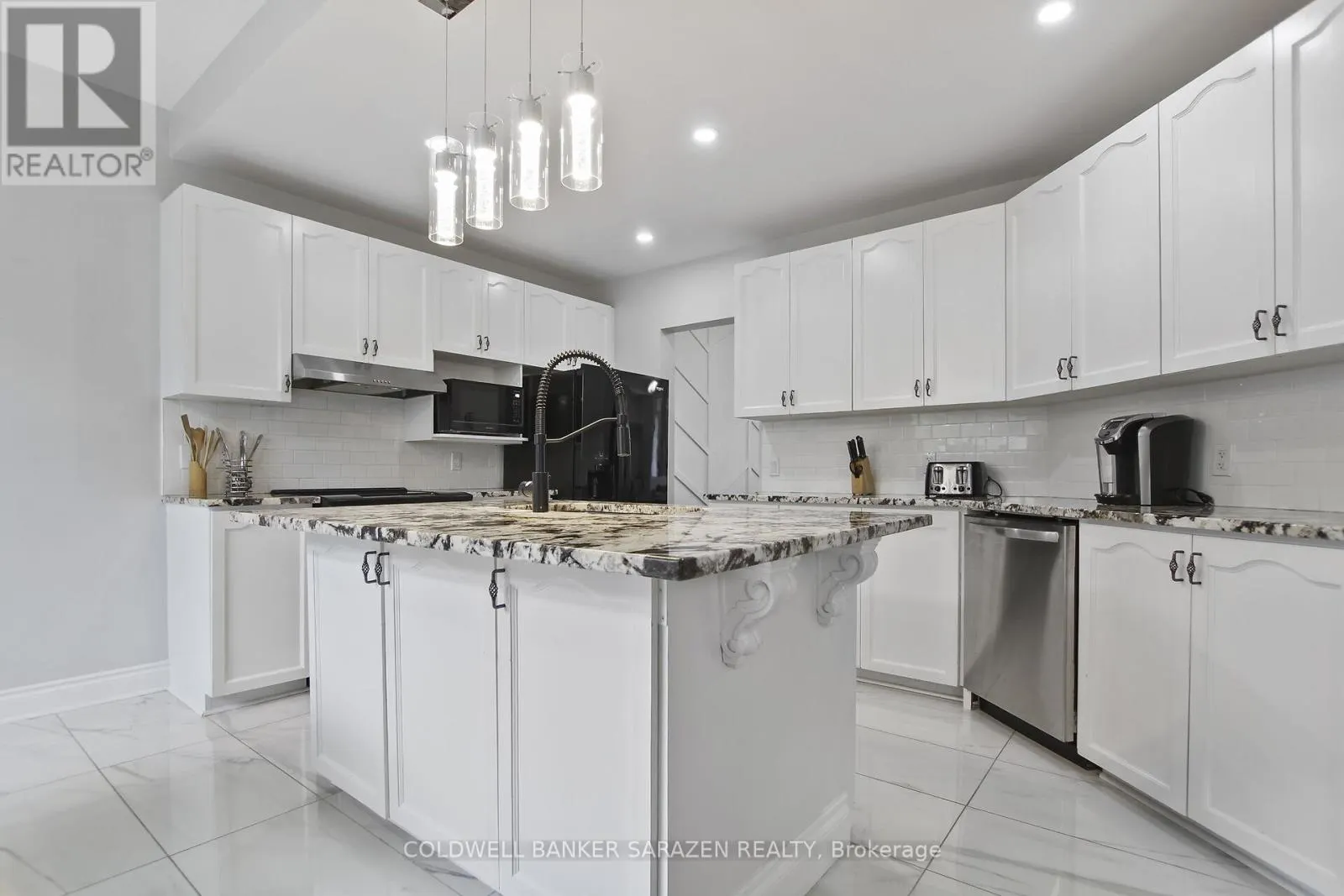 399 STONEWAY DRIVE