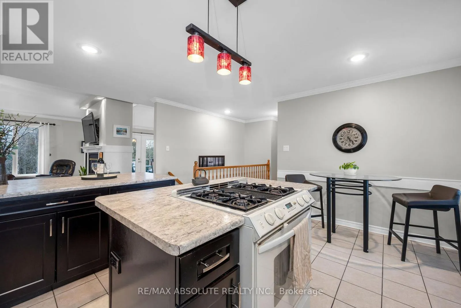 1601 SHAUNA CRESCENT