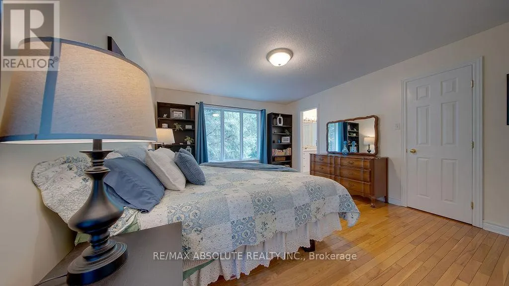 1601 SHAUNA CRESCENT