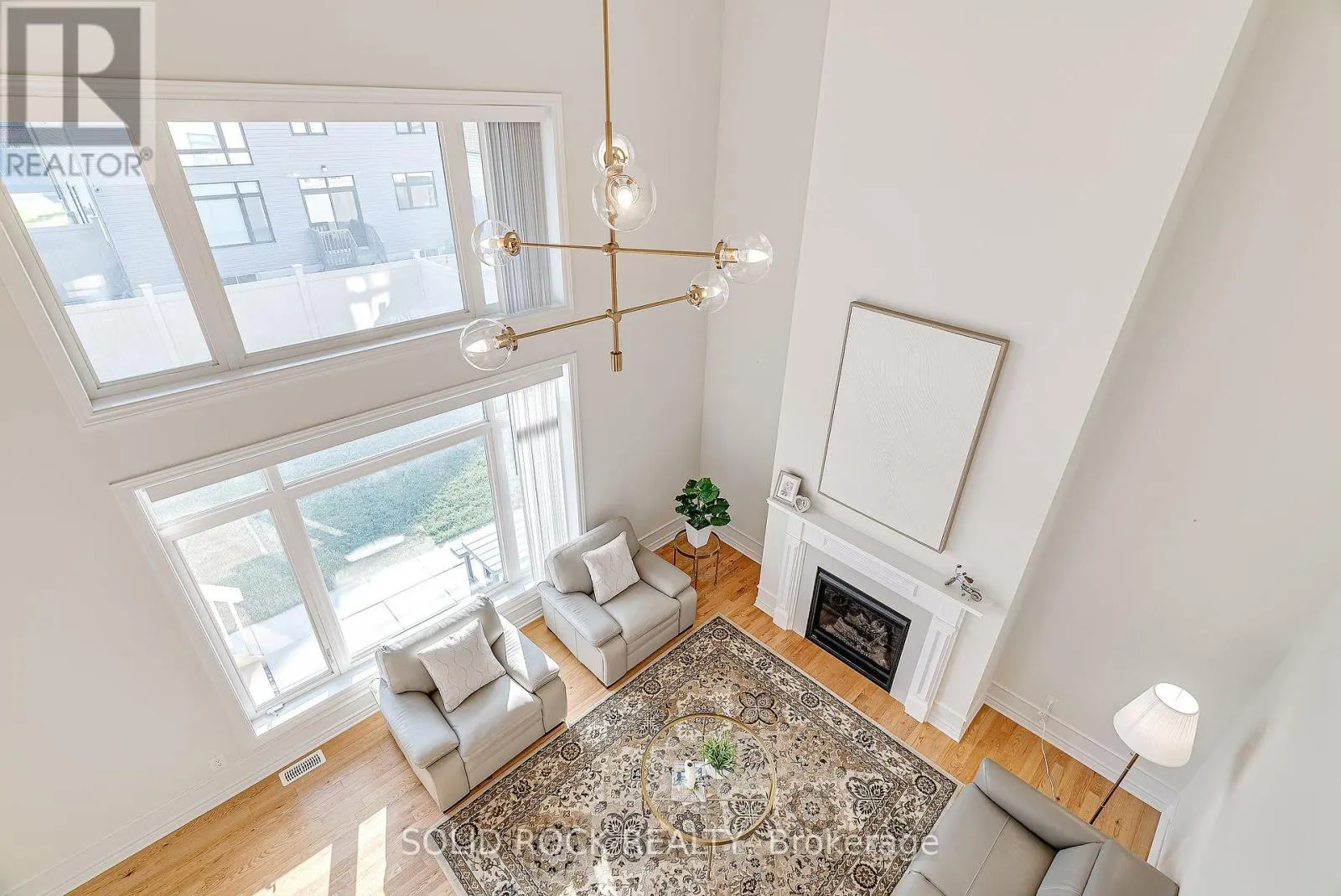 326 MEMORIAL GROVE