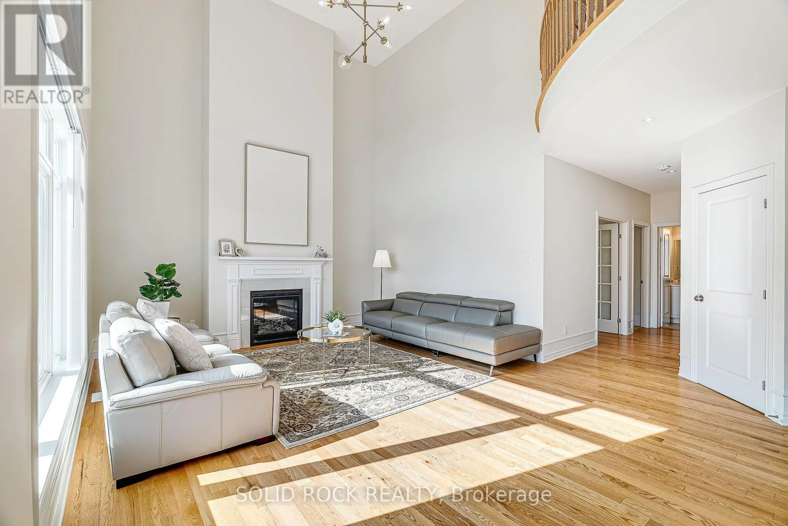 326 MEMORIAL GROVE