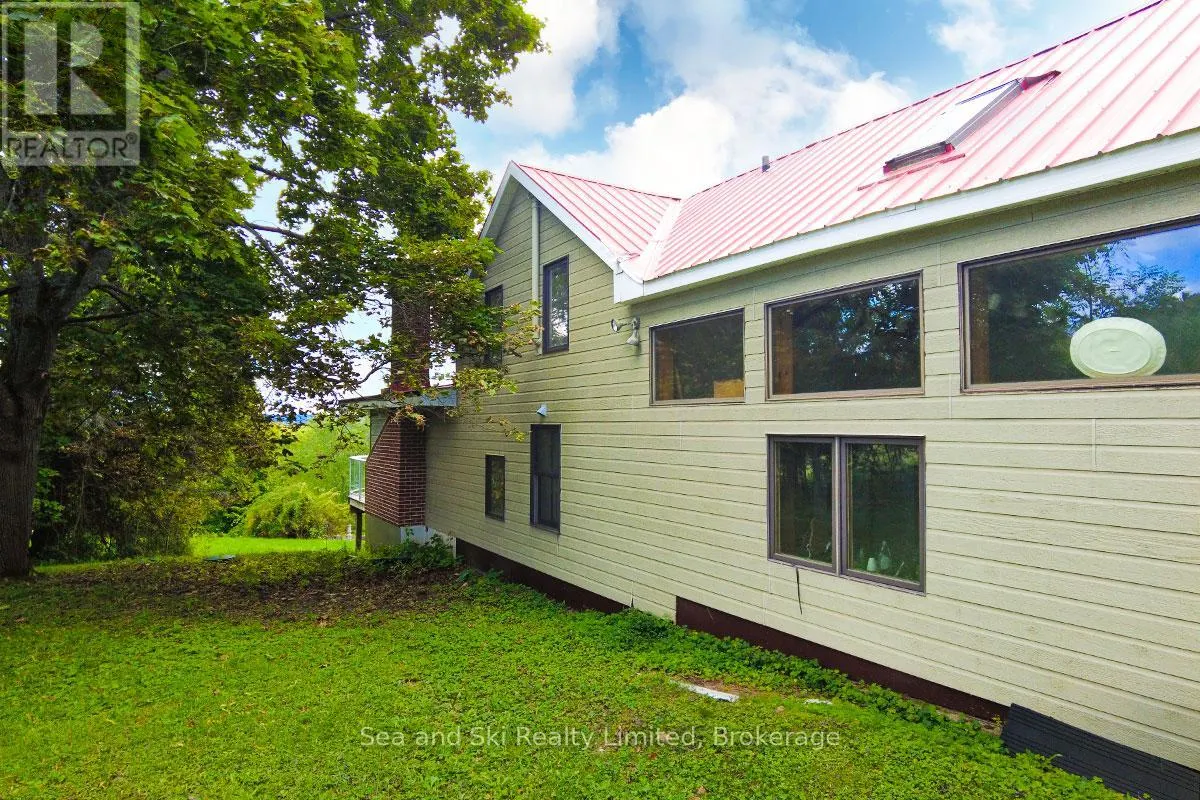 195908 GREY ROAD 7 ROAD S