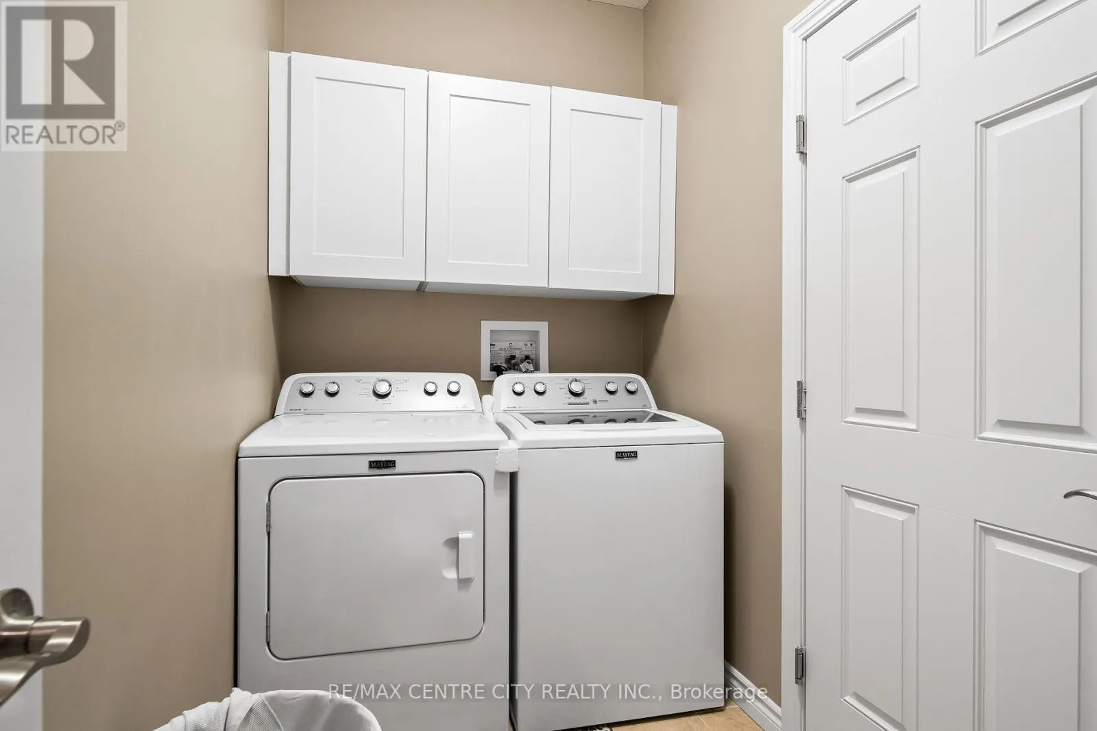 12 - 1 VINEDEN DRIVE, #12