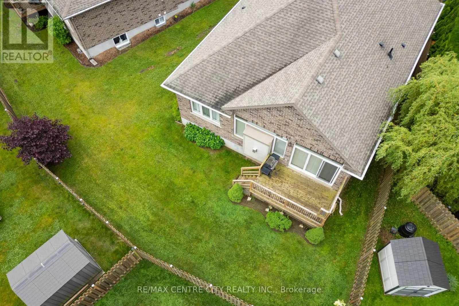 12 - 1 VINEDEN DRIVE, #12